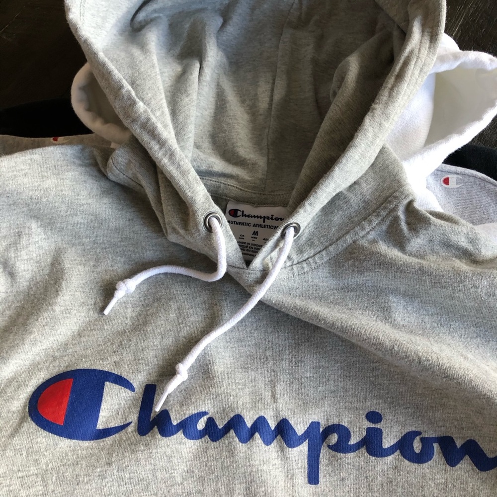Champion Men’s Hoodie, new... size M